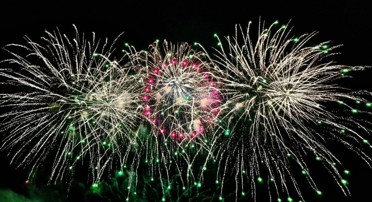 Fireworks burst over Abingdon Airfield